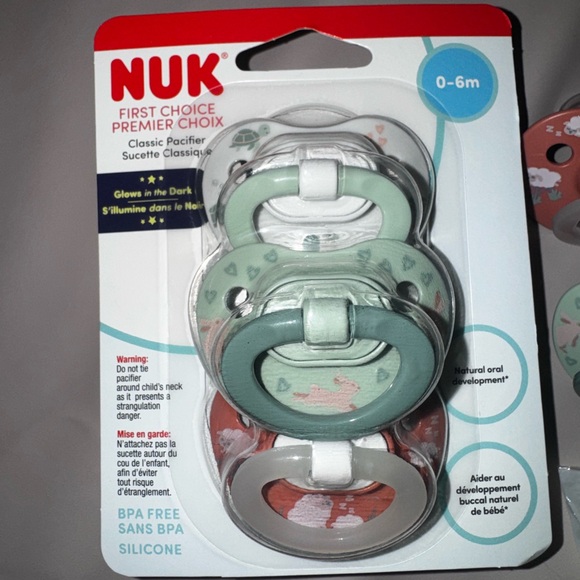 Pacifiers - Picture 3 of 5